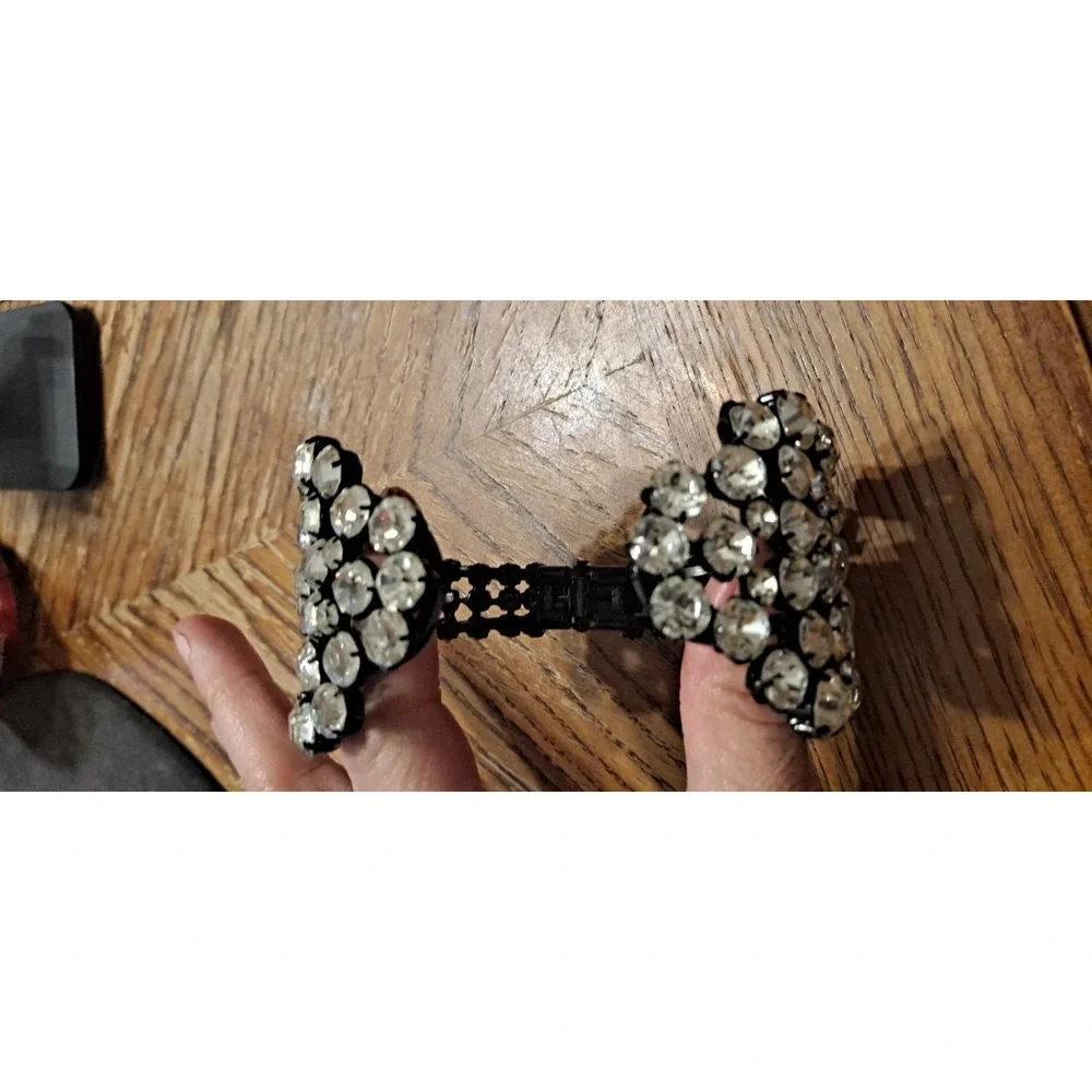 Vintage Super‎ Glam HUGE Rhinestone Clamper Bracelet
